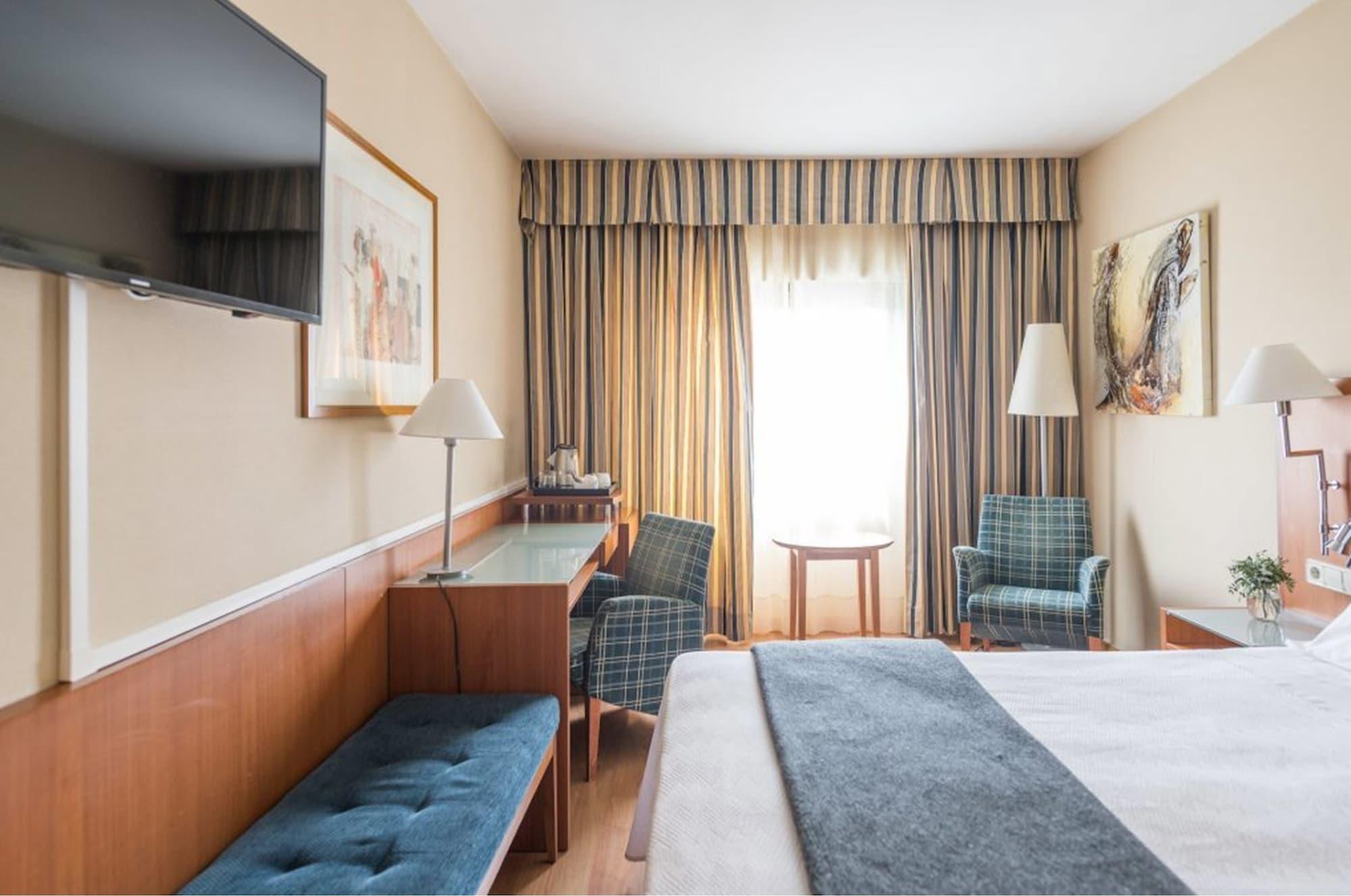 Up Rooms Vic Hotel מראה חיצוני תמונה