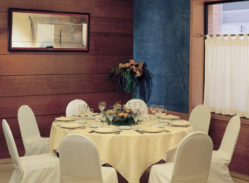 Up Rooms Vic Hotel מראה חיצוני תמונה
