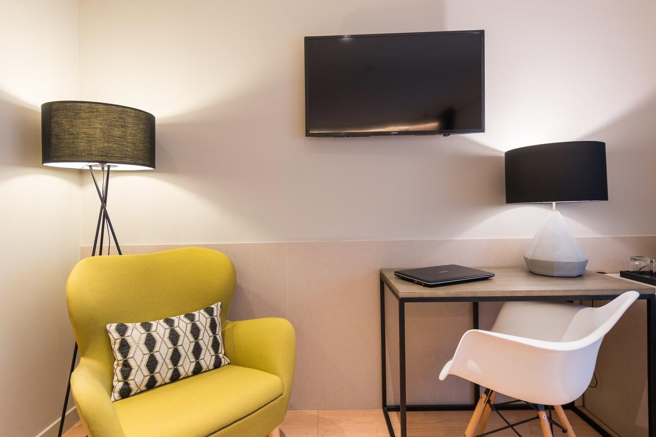 Up Rooms Vic Hotel מראה חיצוני תמונה