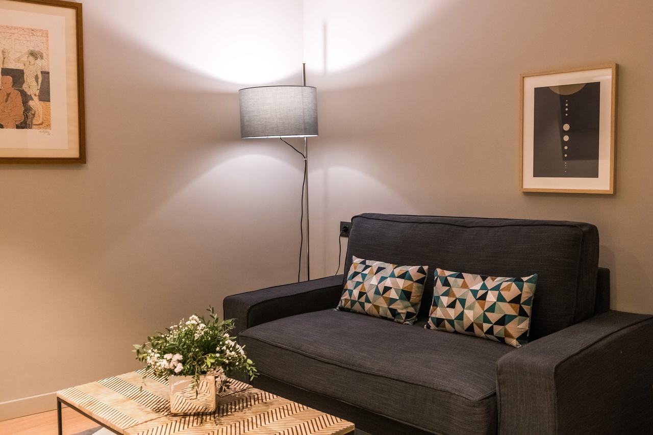 Up Rooms Vic Hotel מראה חיצוני תמונה
