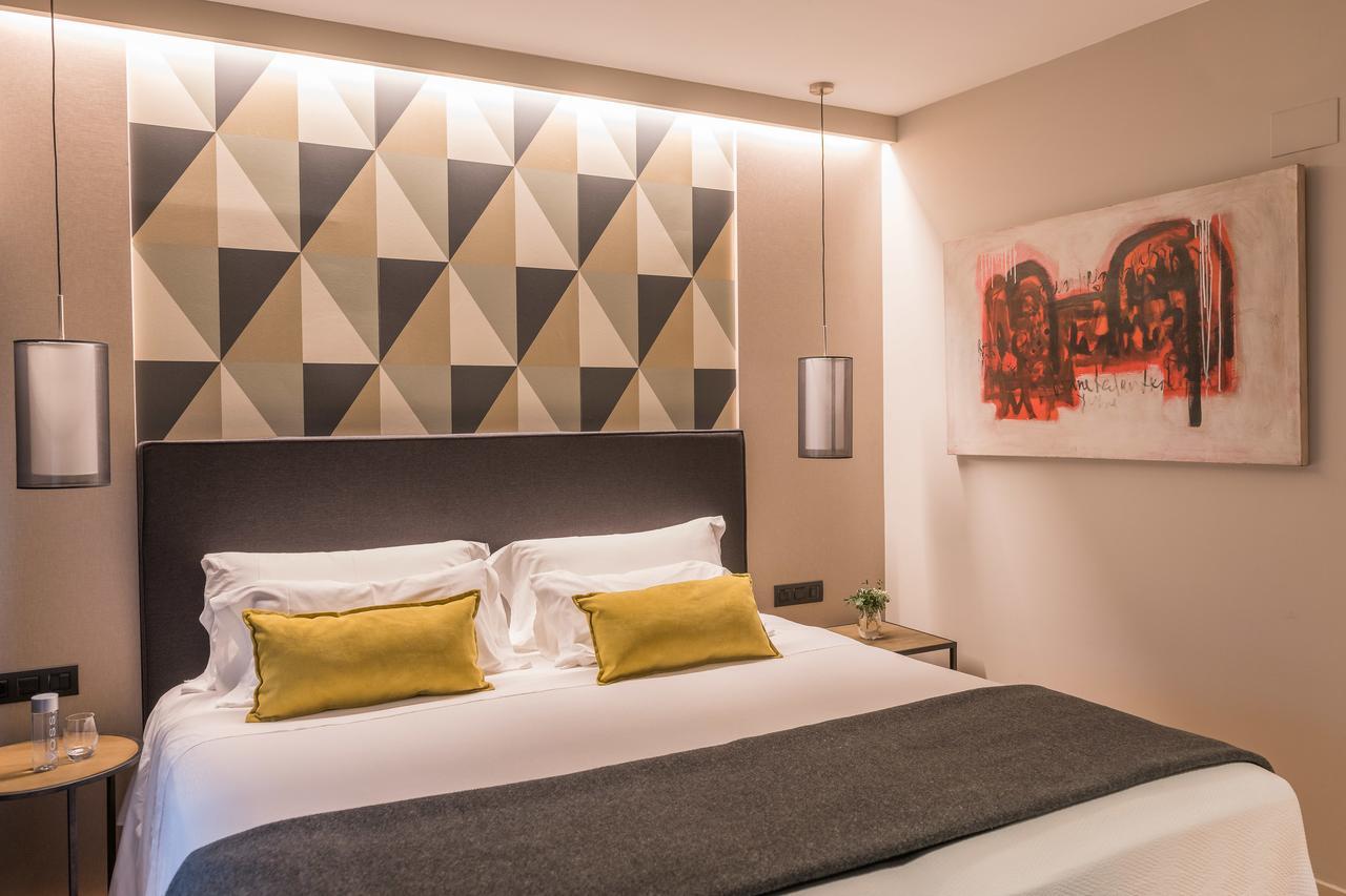 Up Rooms Vic Hotel מראה חיצוני תמונה