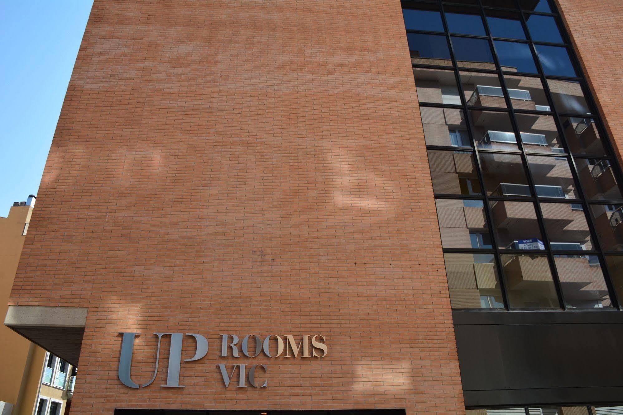 Up Rooms Vic Hotel מראה חיצוני תמונה
