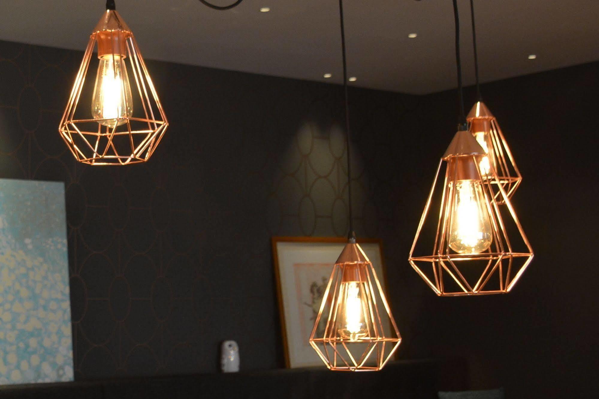 Up Rooms Vic Hotel מראה חיצוני תמונה
